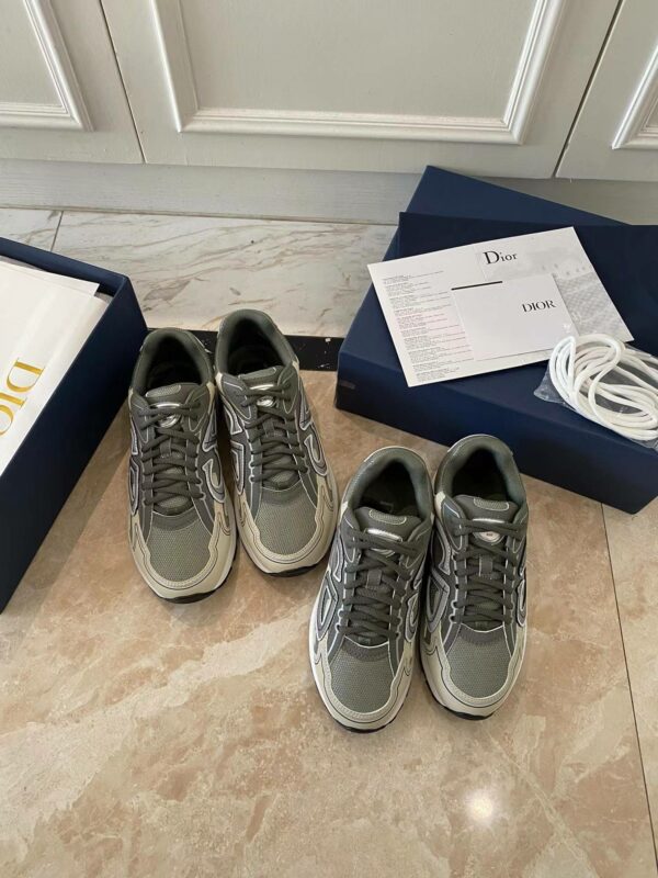 DIOR NEW ARRIVAL B30 Clunky Sneaker