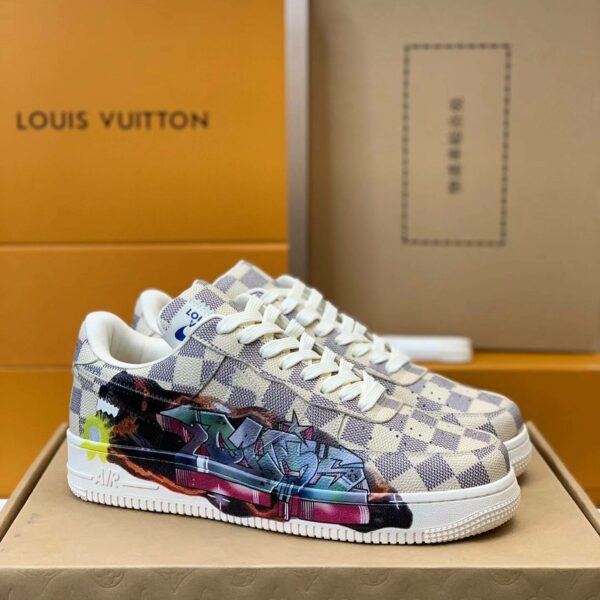 LOUIS VUITTON × NIKE AIR FORCE 1 Sneaker