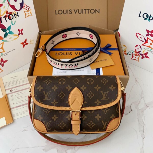 Louis Vuitton Borsa Diane M45985，Size：9*15*24cm