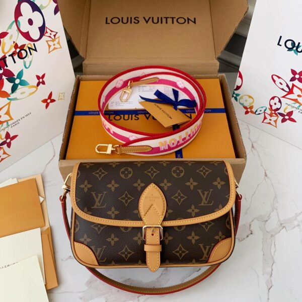 Louis Vuitton Borsa Diane M46049，Size：9*15*24cm