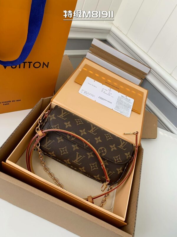 Louis Vuitton Portafoglio con catenella Ivy M81911，Size：23.5*12*4.3cm