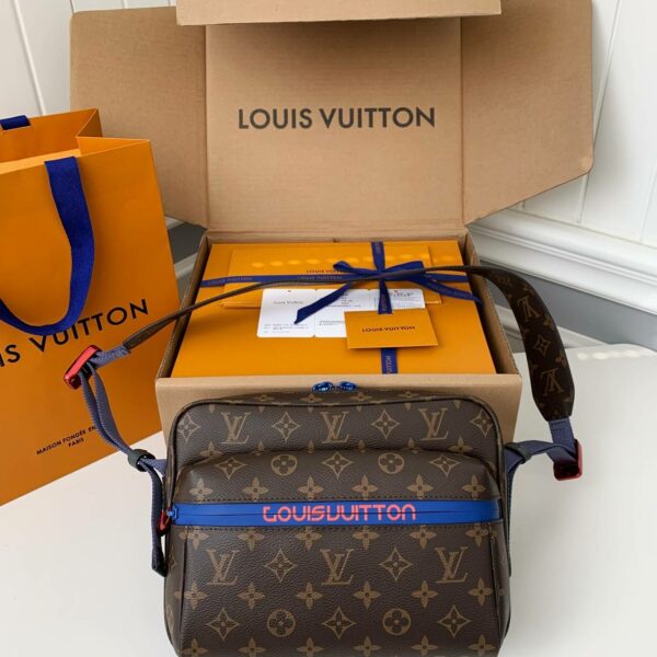 Louis Vuitton Borsa Messenger Outdoor M43843，Size：26*20*10.5cm