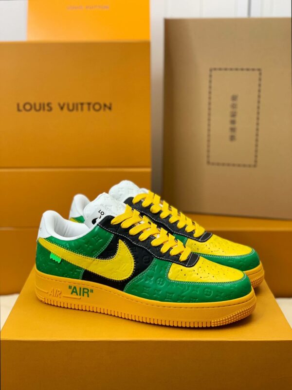 LOUIS VUITTON × NIKE AIR FORCE 1 Sneaker