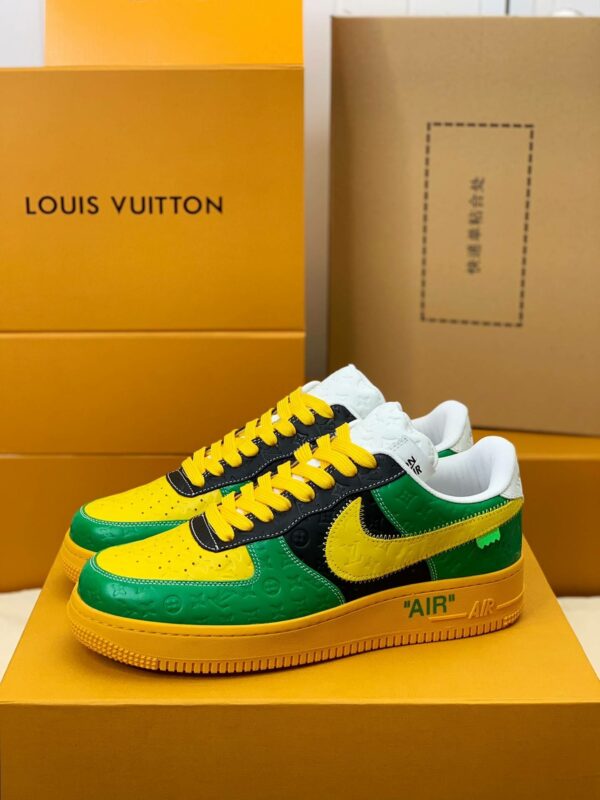 LOUIS VUITTON × NIKE AIR FORCE 1 Sneaker