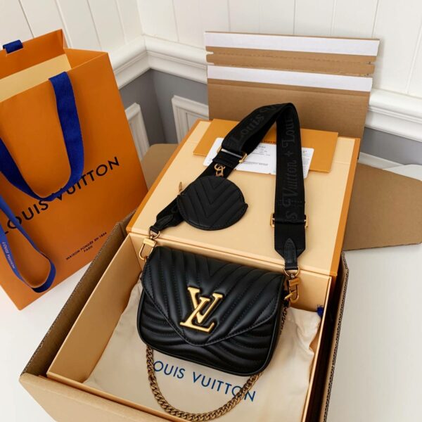 LOUIS VUITTON NEW WAVE MULTI-POCHETTE frame SIZE:19*14*5CM