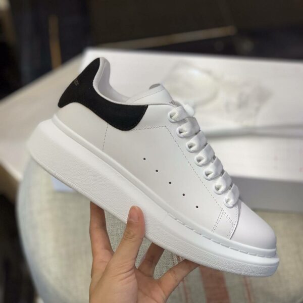 Alexander McQueen MQ Black velvet tail Sneakers