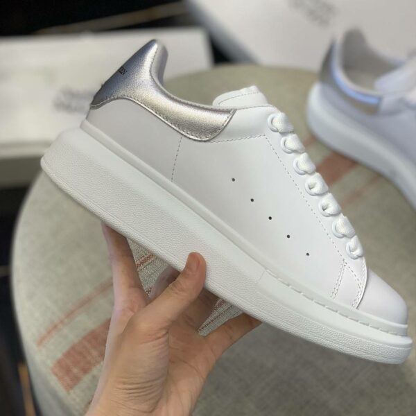 Alexander McQueen MQ silvery cowhide tail Sneakers