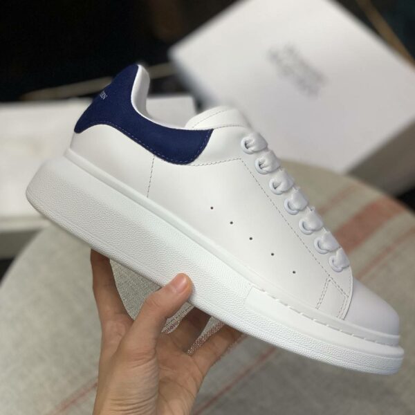 Alexander McQueen MQ Dark blue velvet tail Sneakers