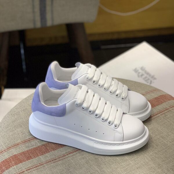 Alexander McQueen MQ Light blue velvet tail Sneakers