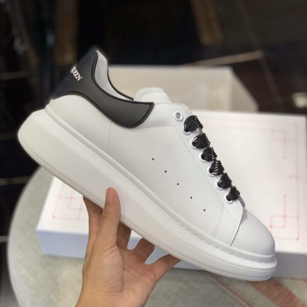 Alexander McQueen MQ Black film tail Sneakers