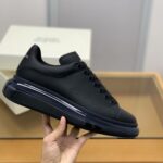 Alexander McQueen MQ all black Air cushion bottom Sneakers