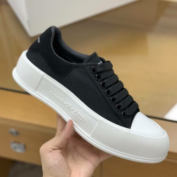 Alexander McQueen MQ Black velvet tail Sneakers