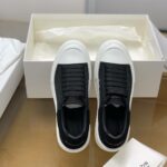 Alexander McQueen MQ Black velvet tail Sneakers