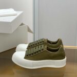 Alexander McQueen MQ olive green velvet tail Sneakers