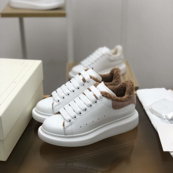 Alexander McQueen MQ Pink velvet Lining Sneakers