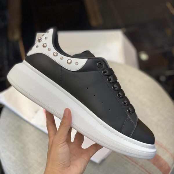 Alexander McQueen MQ Black Cross nail tail Sneakers