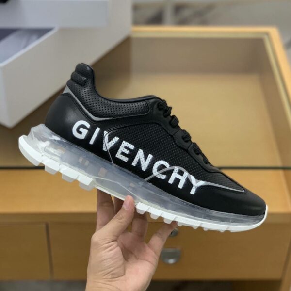 Givenchy Sneakers