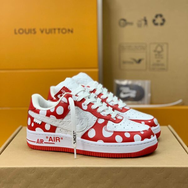 LOUIS VUITTON × NIKE AIR FORCE 1 Sneaker