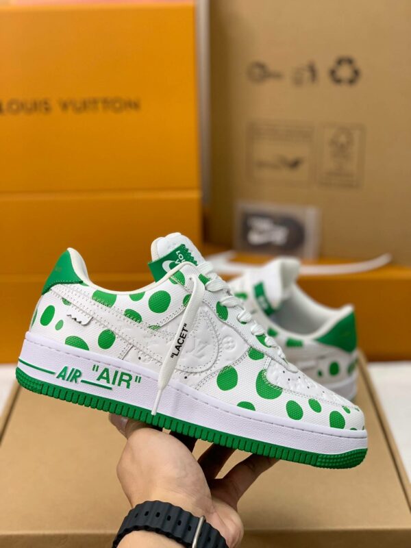 LOUIS VUITTON × NIKE AIR FORCE 1 Sneaker