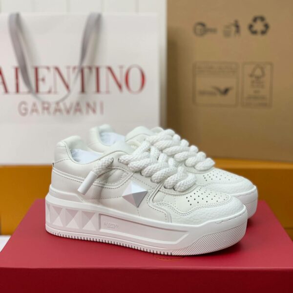 Valentino one stud sneakers