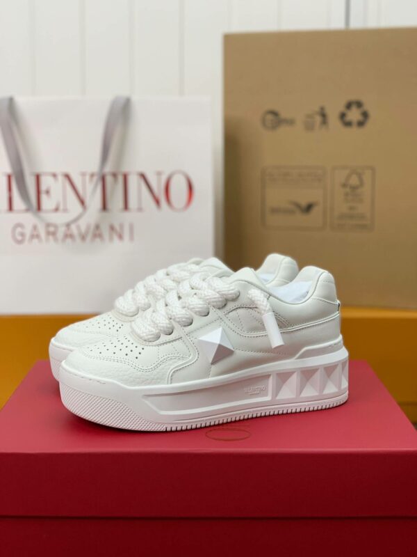 Valentino one stud sneakers