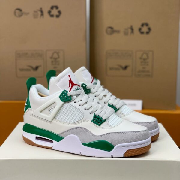 SB x NIKE Air Jordan 4 AJ4 Sneakers