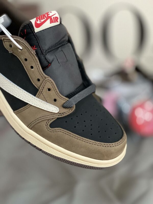 AirJordan1 x TravisScott  AJ Low