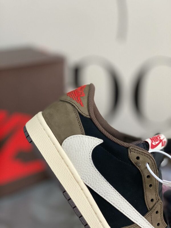 AirJordan1 x TravisScott  AJ Low
