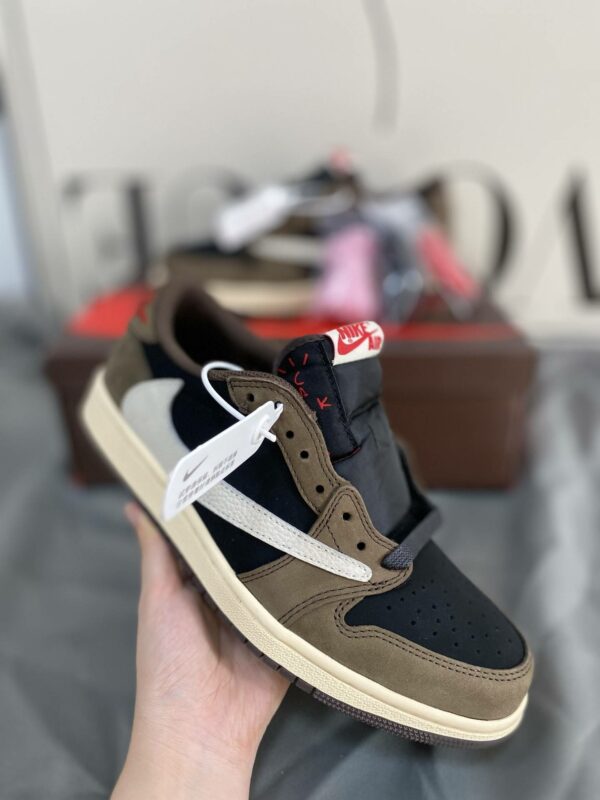 AirJordan1 x TravisScott  AJ Low