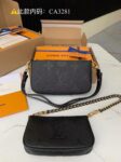 LOUIS VUITTON Multi Pochette Accessoires M58520