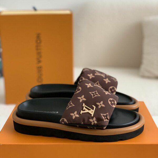 LOUIS VUITTON  SLIPPERS