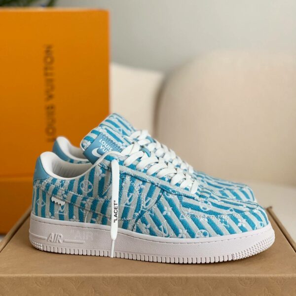 LOUIS VUITTON × NIKE AIR FORCE 1 SNEAKER