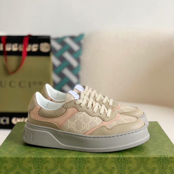 Gucci sneakers Cowhide