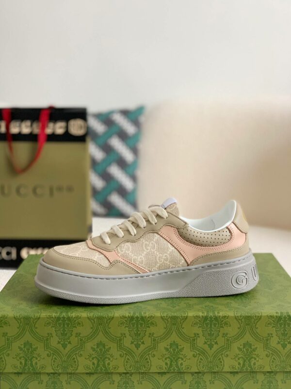 Gucci sneakers Cowhide