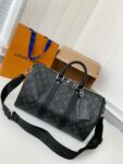 Louis Vuitton's seasonal new Keepall Bandoulière 35 handbag M46655, 34 * 21 * 16cm