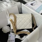 Chanel 23S Underarm Bag AS3984, Top Quality    SIZE: 12 * 18 * 10cm