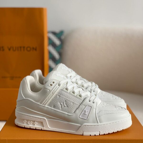 LOUIS VUITTON TRAINER SNEAKERS