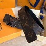 Louis Vuitton LV men's belt  INITIALES