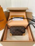 Louis Vuitton STEAMER Mini Handbag, 18 * 11 * 6.5cm