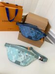 Louis Vuitton 2023 New DISCOVERY Droplet Blue Waistpack M22576 Size: 44 * 15 * 9cm