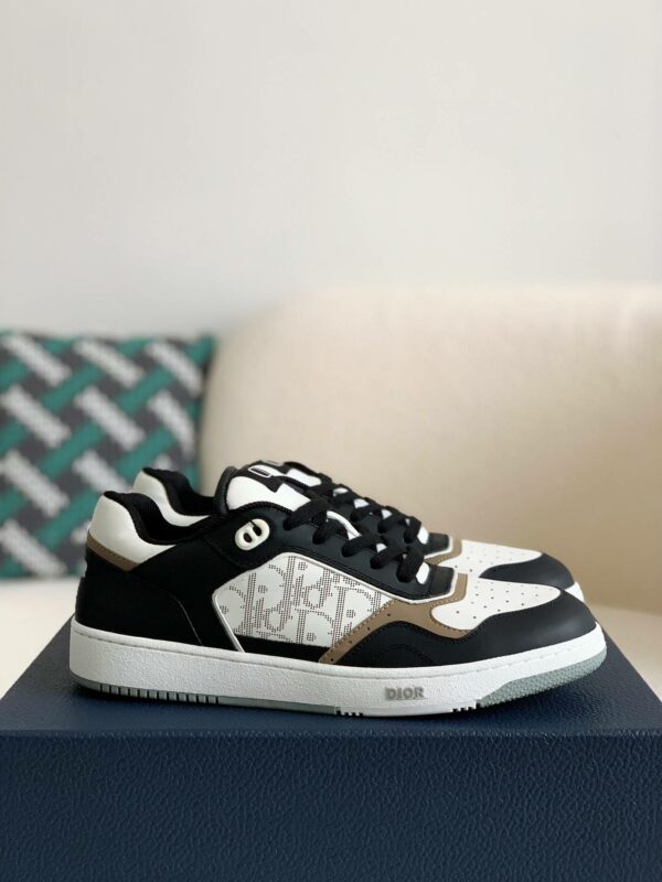 DIOR LEVEL B27 Sneaker