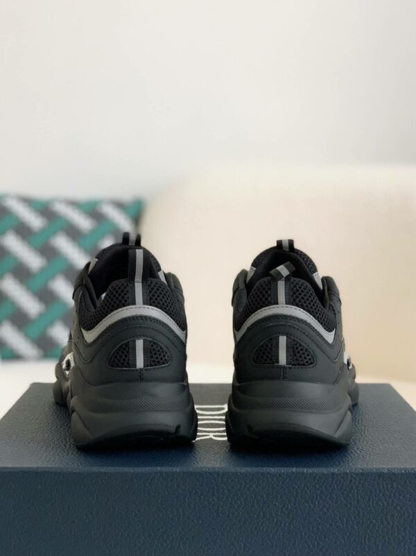 DIOR classic B22 Clunky Sneaker