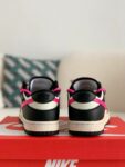 Nike NK SB Dunk Low Sneakers