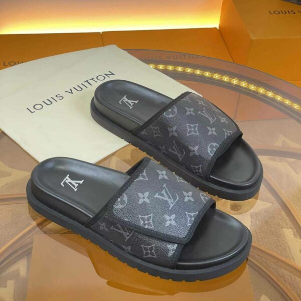 LOUIS VUITTON  WOMEN'S SLIPPERS