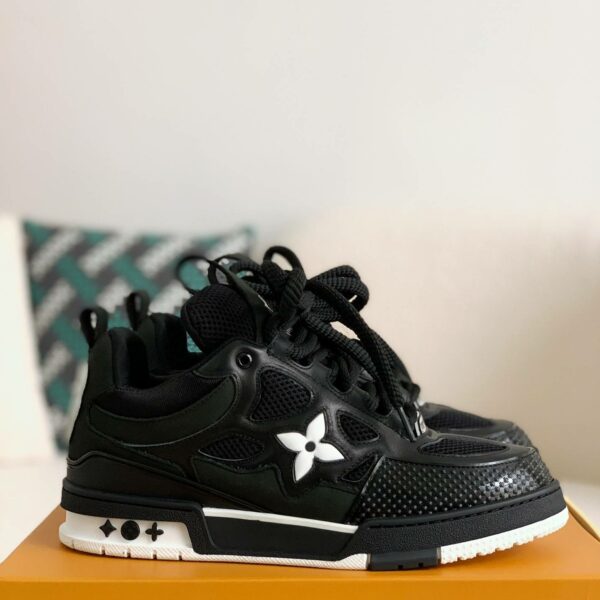 LOUIS VUITTON  RUNNER TATIC  Sneakers