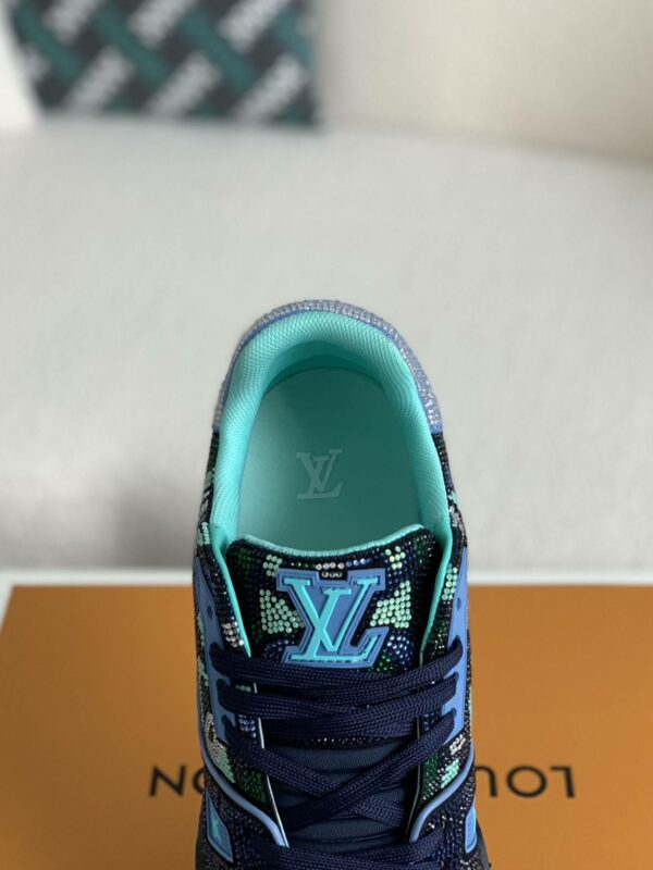 LOUIS VUITTON TRAINER Sneakers