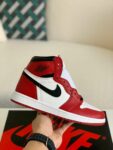 Nike Air Jordan 1 Retro High OG Bred Toe