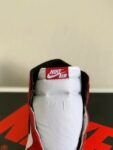 Nike Air Jordan 1 Retro High OG Bred Toe