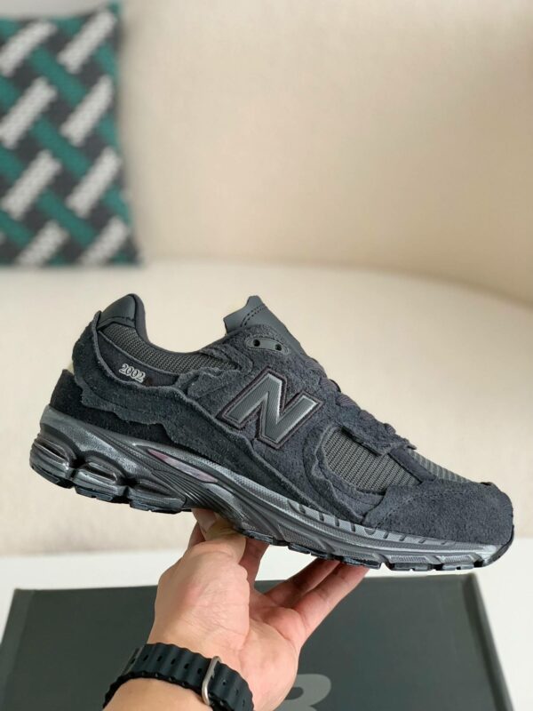 New Balance 2022R Phantom Black