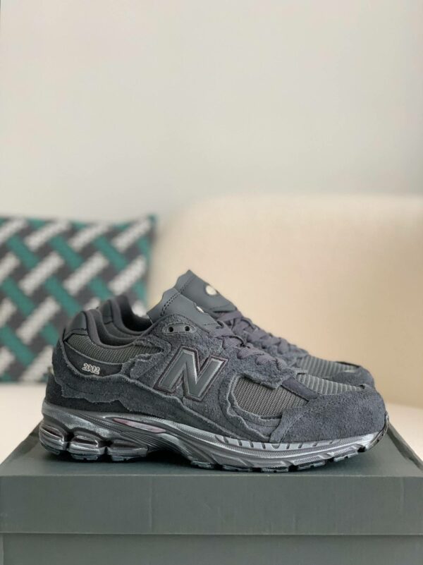 New Balance 2022R Phantom Black